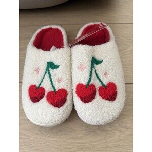 Ashland Slippers Women Size 5 White Red Cherry Sherpa House Shoes Slippers